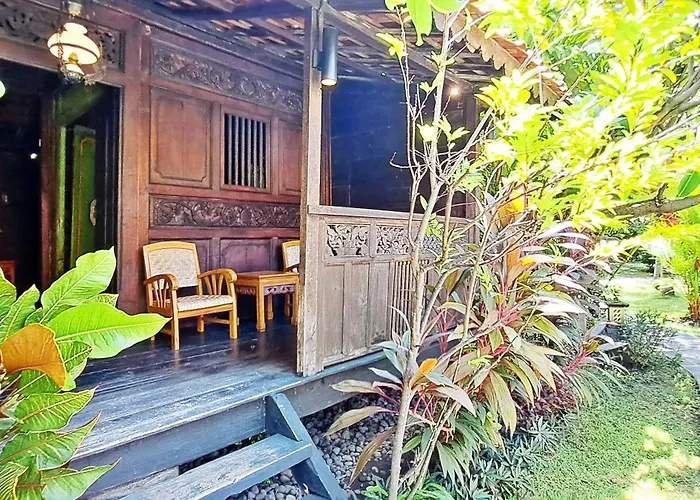 Séjour chez l'habitant Le Petit Leon "authentic Traditional Wooden House"