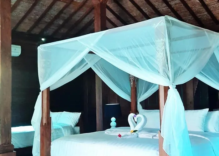 Le Petit Leon "authentic Traditional Wooden House" Séjour chez l'habitant Pabean Buleleng